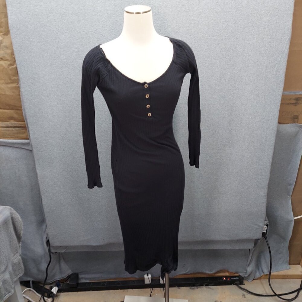 Forever 21 Black Ribbed Knit Bodycon Dress With Button Detail Size Large